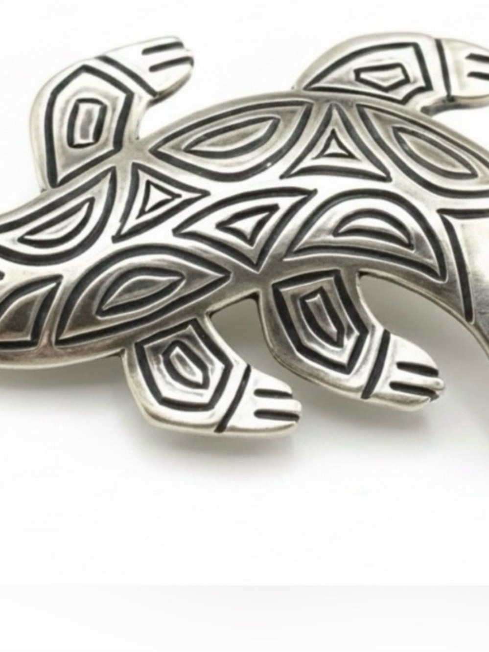 James Avery 925 Brooch , Engraved Geometric Motif from his Creatures Collection